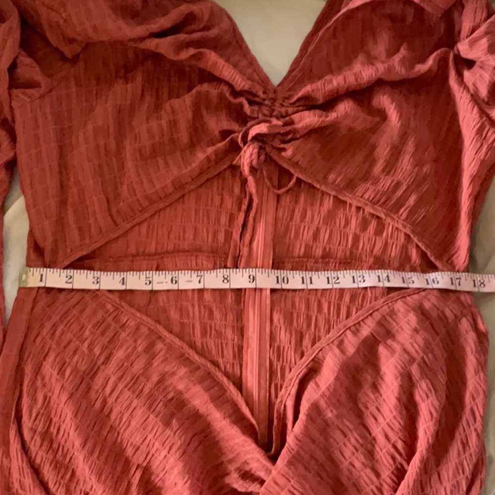 Pretty Little Thing Plus Rust Textured Cut Out Ru… - image 8